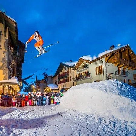 Spacious Ski-in Ski-out 4-6 Pax, 161 Sources De Marie Arc 1950 Apartment *