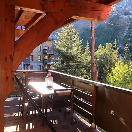 Spacious Ski-in Ski-out 4-6 Pax, 161 Sources De Marie Arc 1950 Apartment *