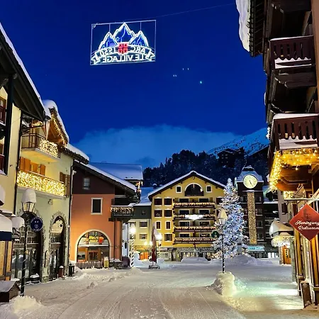 Spacious Ski-in Ski-out 4-6 Pax, 161 Sources De Marie Arc 1950 Apartment *