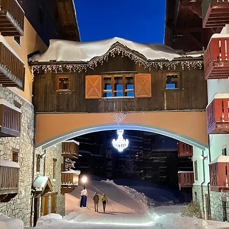 Spacious Ski-in Ski-out 4-6 Pax, 161 Sources De Marie Arc 1950 Apartment