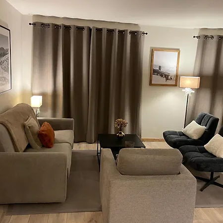 Spacious Ski-in Ski-out 4-6 Pax, 161 Sources De Marie Arc 1950 Apartment